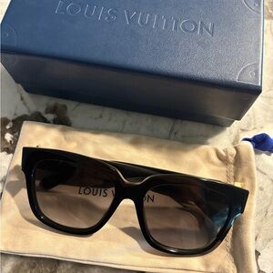 Louis Vuitton Black Oversized Sunglasses